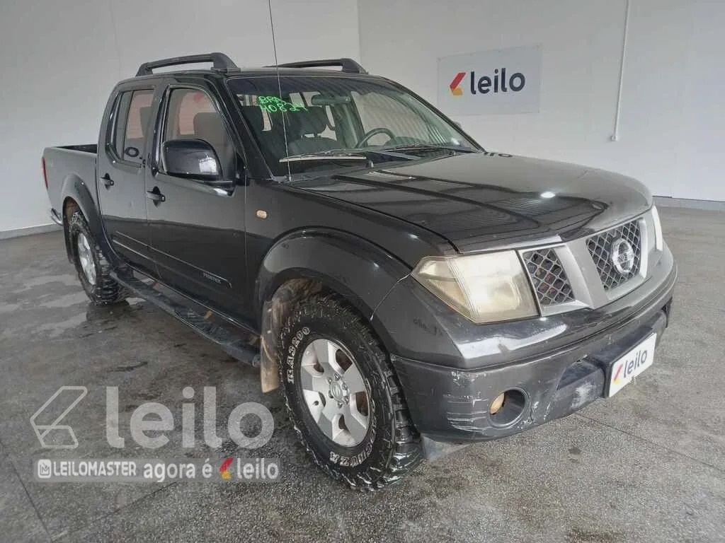 ​NISSAN FRONTIER XE 4X4 CABINE DUPLA ANO  2013