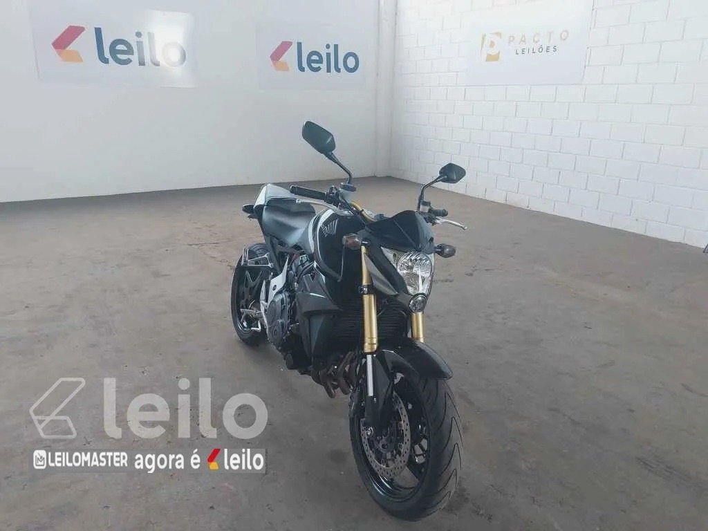 ​HONDA CB 1000R ANO 2015