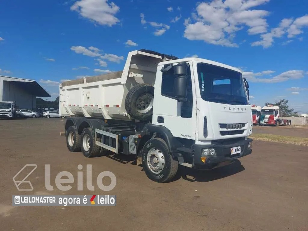 ​TECTOR 260E30ID ANO 2023