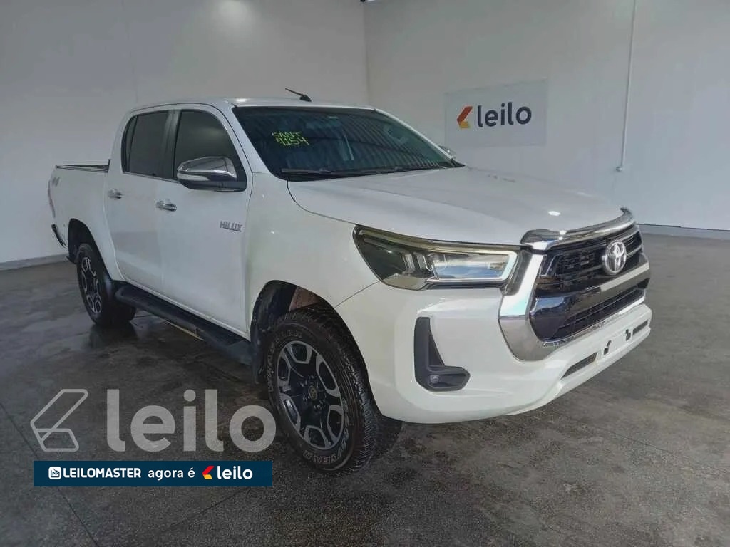 ​TOYOTA HILUX CD SRX A 4FD  Ano 2015/2016