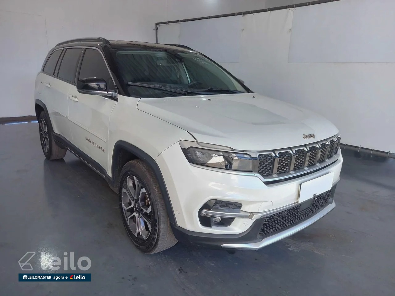 ​JEEP COMMANDER LIMITED T270 ANO 2022