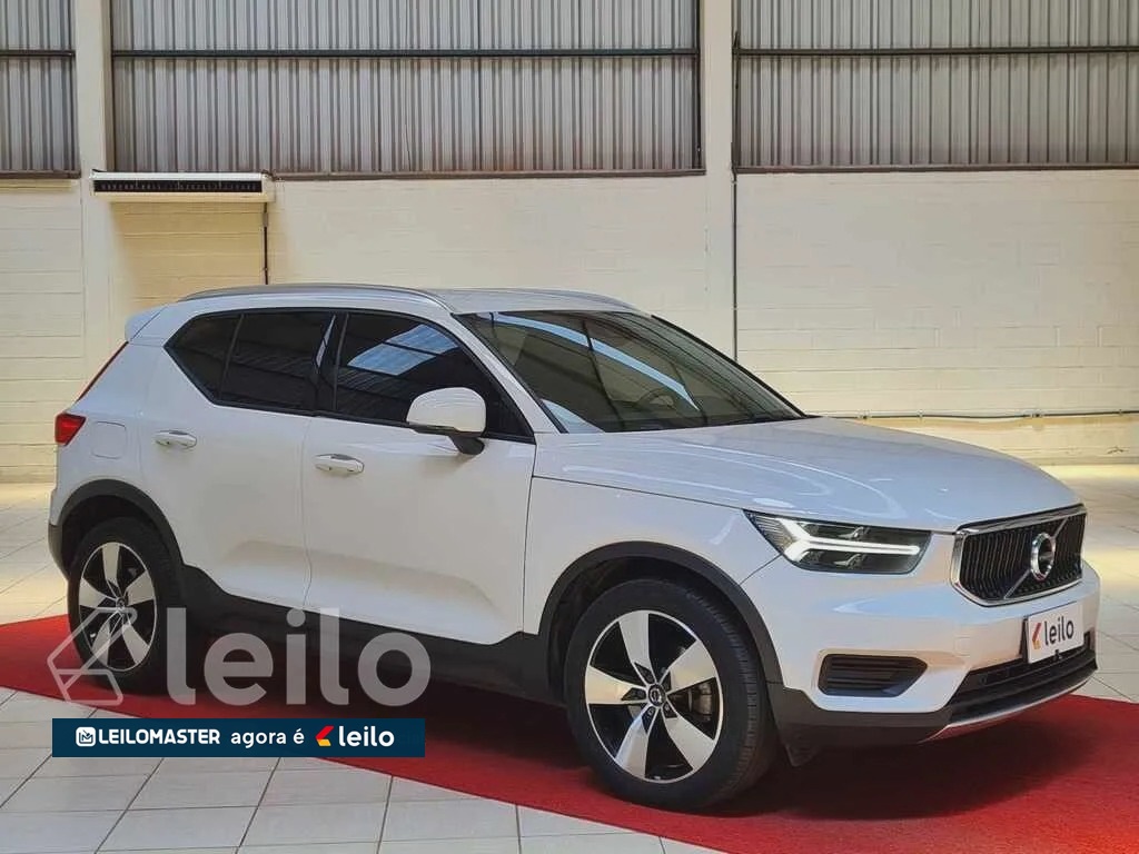 ​VOLVO XC40 T5 MOMENTUM ANO 2019